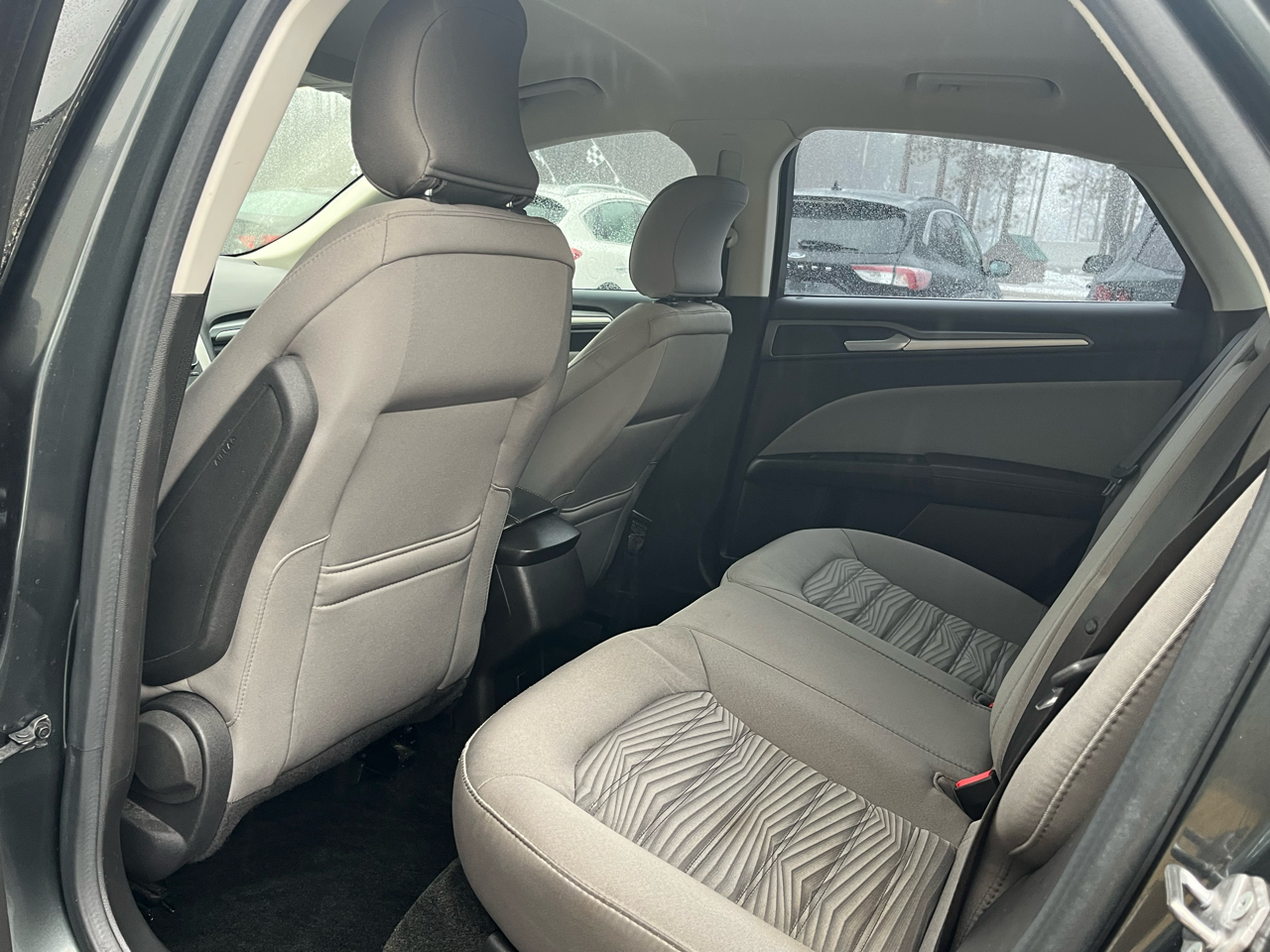 Ford Fusion 4dr Sdn S FWD 2016