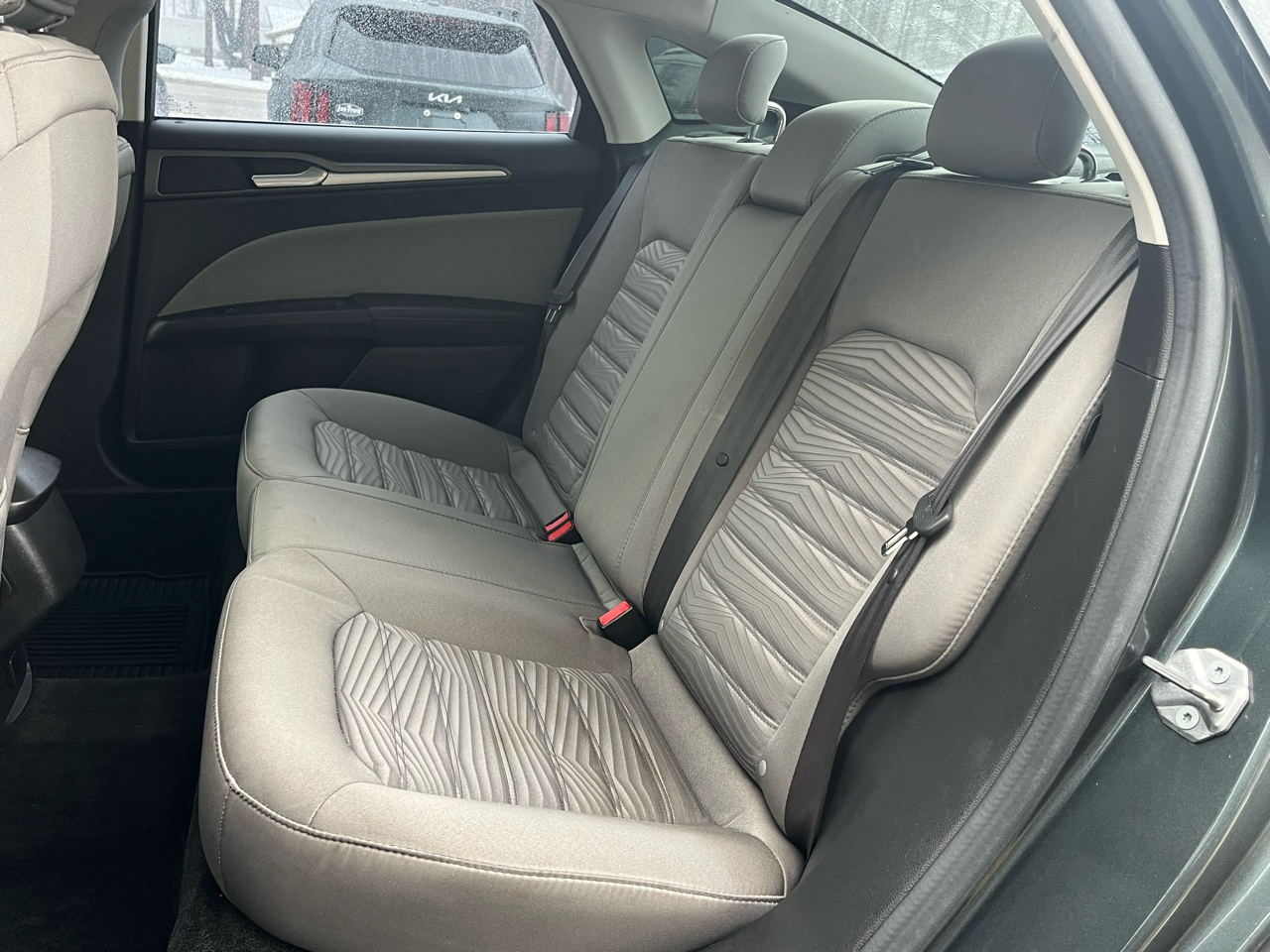 Ford Fusion 4dr Sdn S FWD 2016