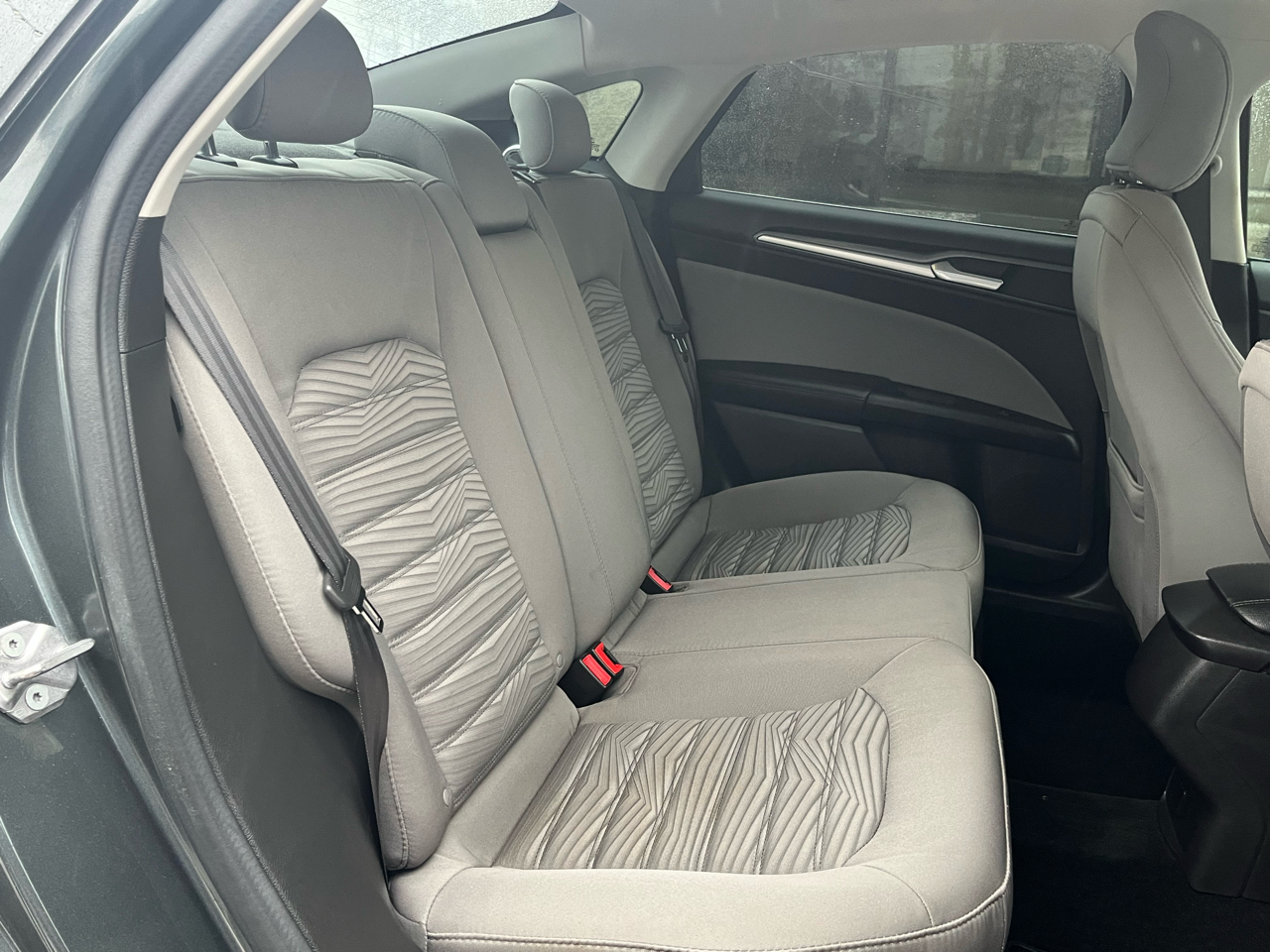 Ford Fusion 4dr Sdn S FWD 2016