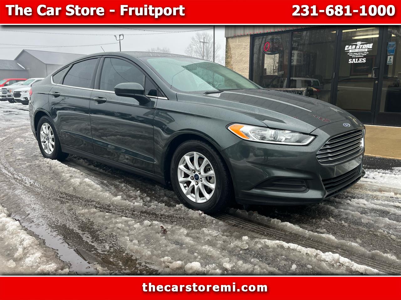 Ford Fusion 4dr Sdn S FWD 2016