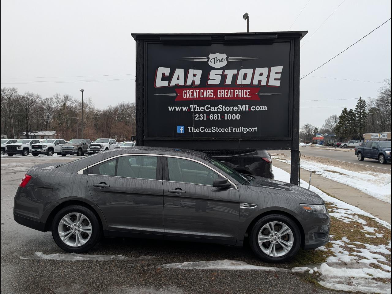 Ford Taurus 4dr Sdn SE FWD 2015