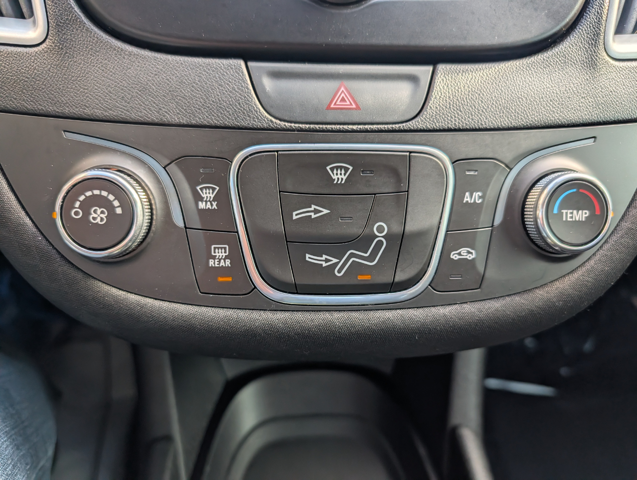 Chevrolet Malibu 4dr Sdn LS w/1FL 2018