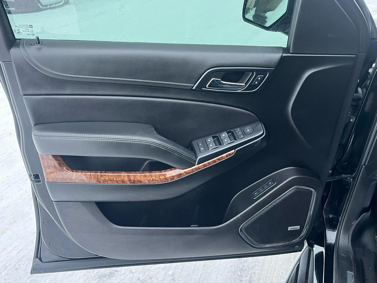 Chevrolet Suburban 4WD 4dr 1500 Premier 2019