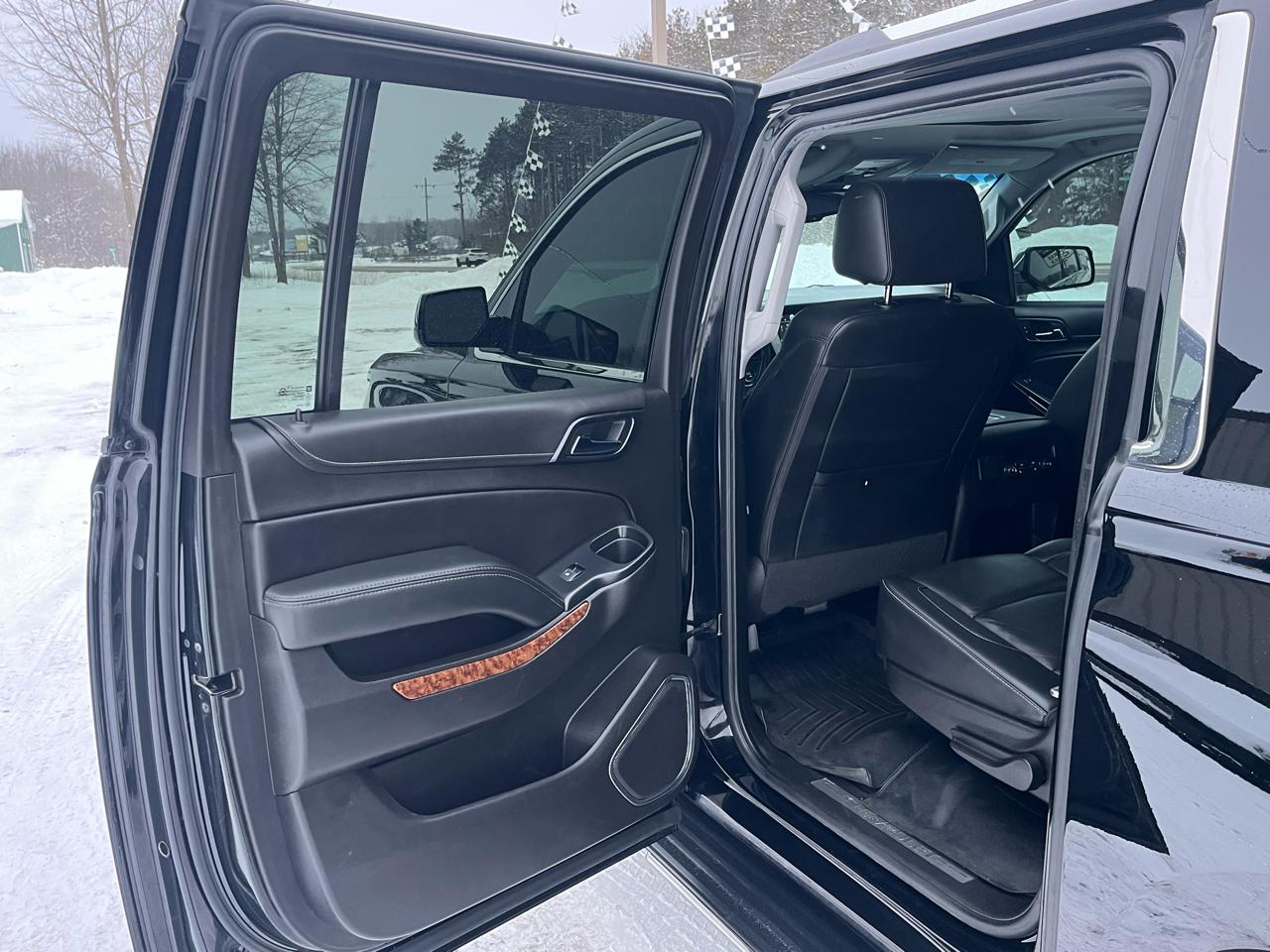 Chevrolet Suburban 4WD 4dr 1500 Premier 2019