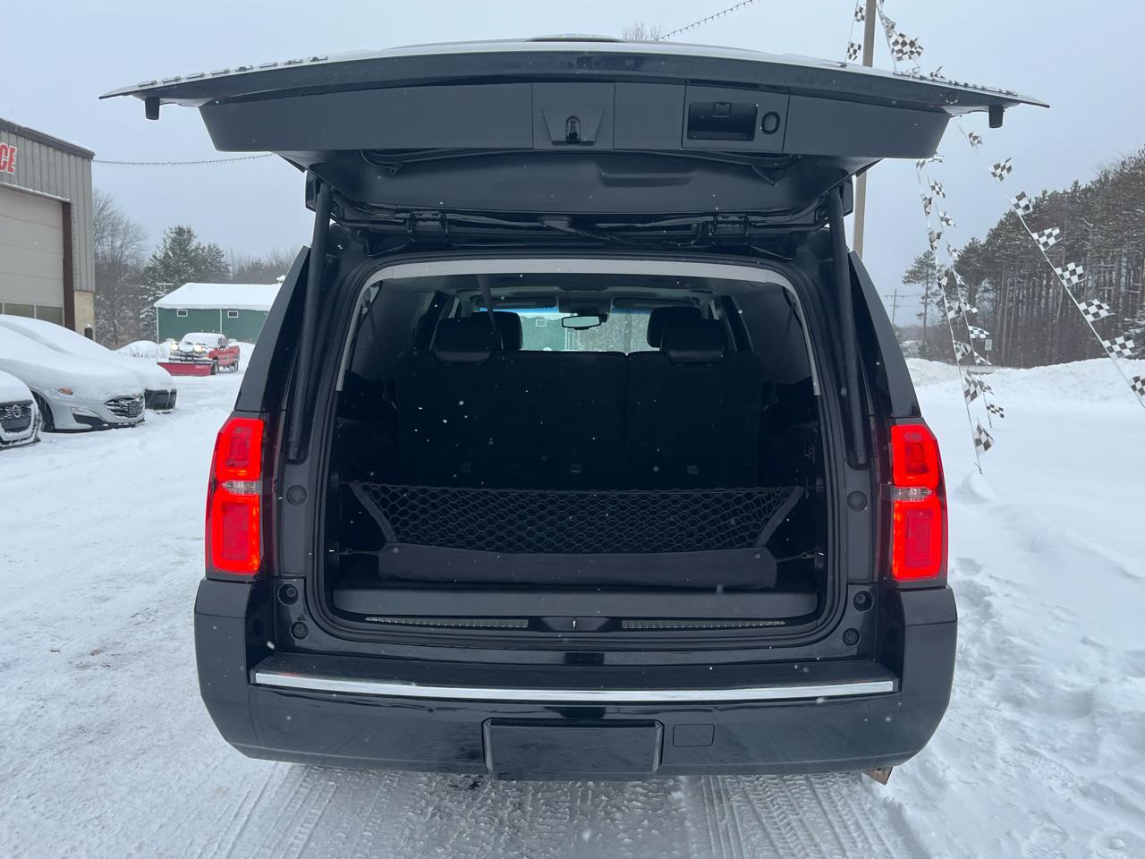 Chevrolet Suburban 4WD 4dr 1500 Premier 2019