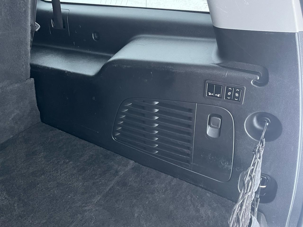 Chevrolet Suburban 4WD 4dr 1500 Premier 2019