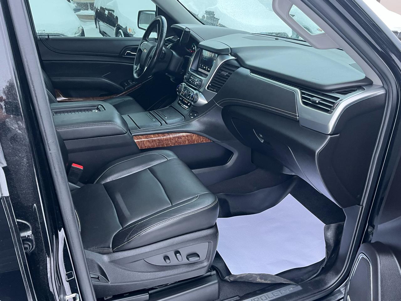 Chevrolet Suburban 4WD 4dr 1500 Premier 2019