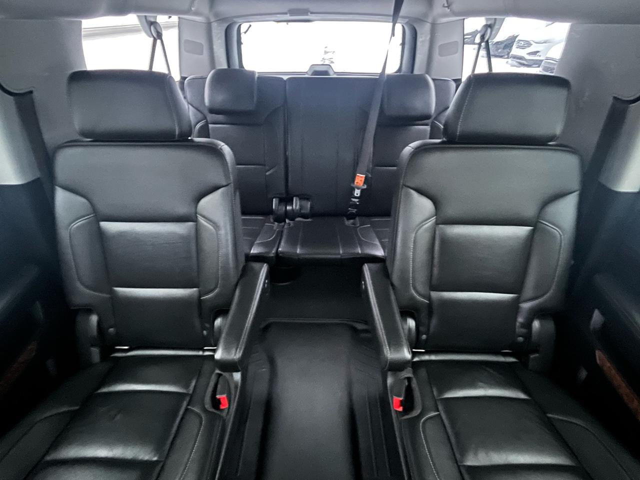 Chevrolet Suburban 4WD 4dr 1500 Premier 2019