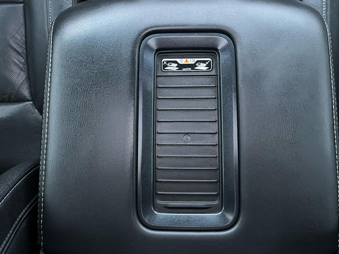 Chevrolet Suburban 4WD 4dr 1500 Premier 2019