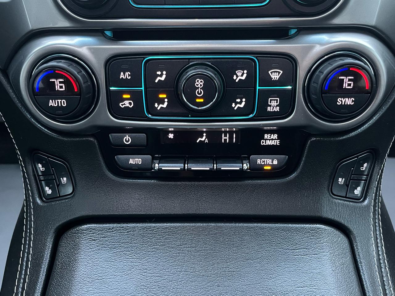 Chevrolet Suburban 4WD 4dr 1500 Premier 2019