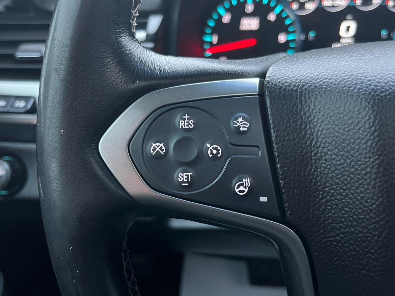 Chevrolet Suburban 4WD 4dr 1500 Premier 2019