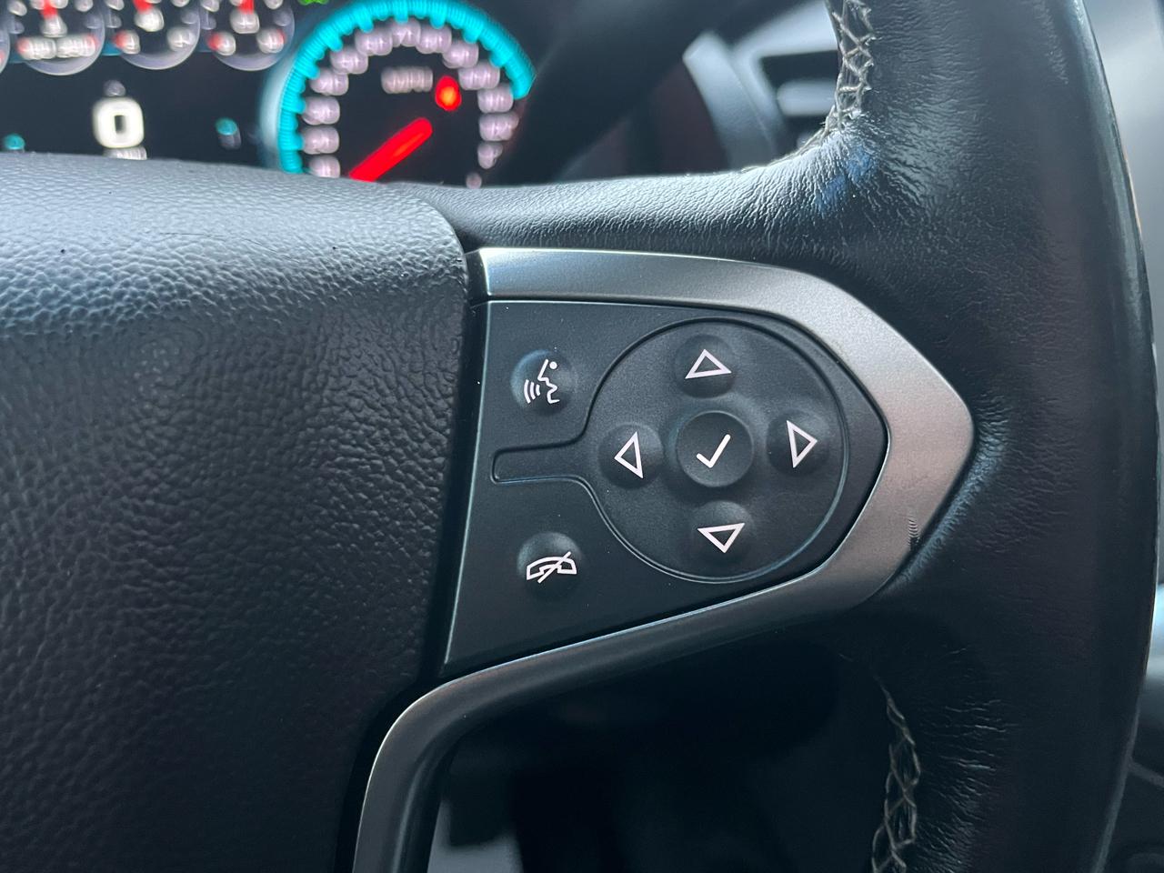 Chevrolet Suburban 4WD 4dr 1500 Premier 2019