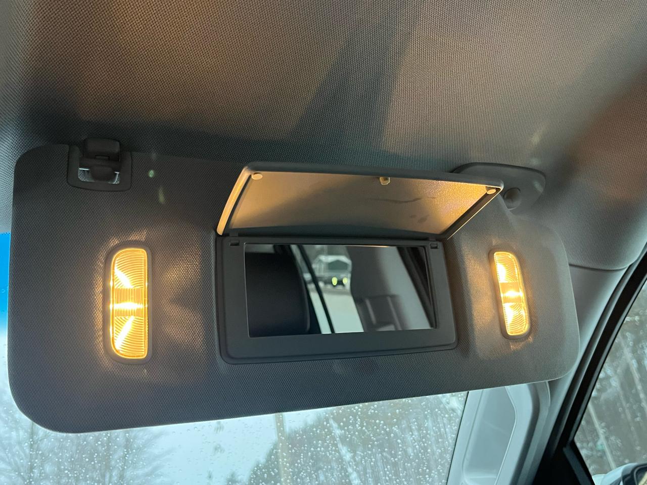 Chevrolet Suburban 4WD 4dr 1500 Premier 2019