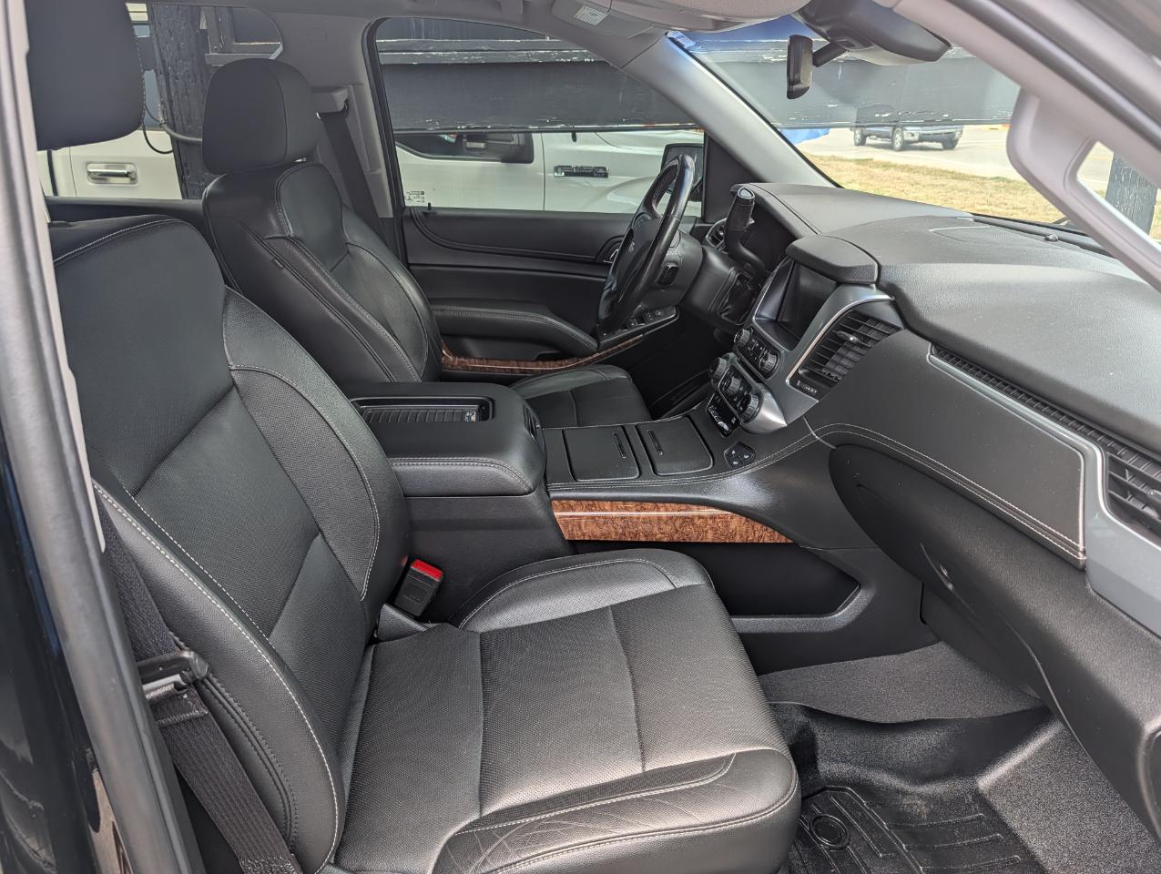 Chevrolet Suburban 4WD 4dr 1500 Premier 2019