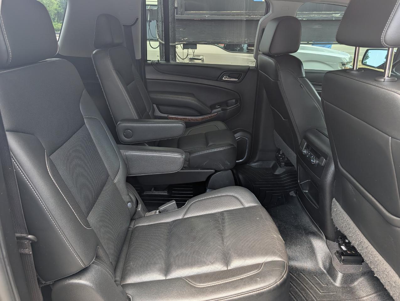 Chevrolet Suburban 4WD 4dr 1500 Premier 2019