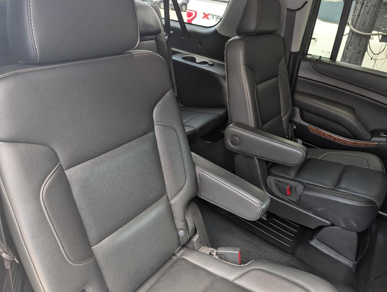 Chevrolet Suburban 4WD 4dr 1500 Premier 2019