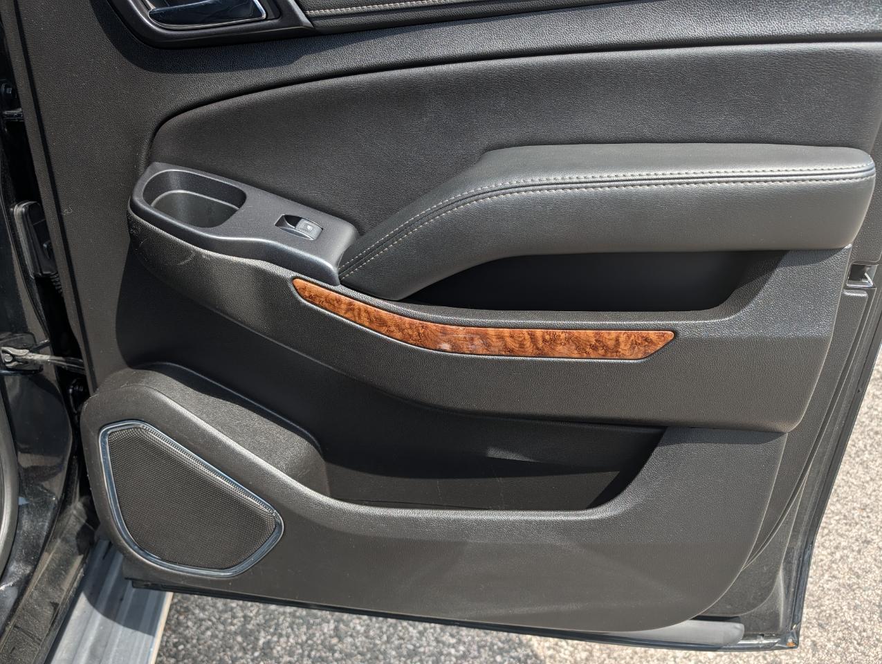 Chevrolet Suburban 4WD 4dr 1500 Premier 2019