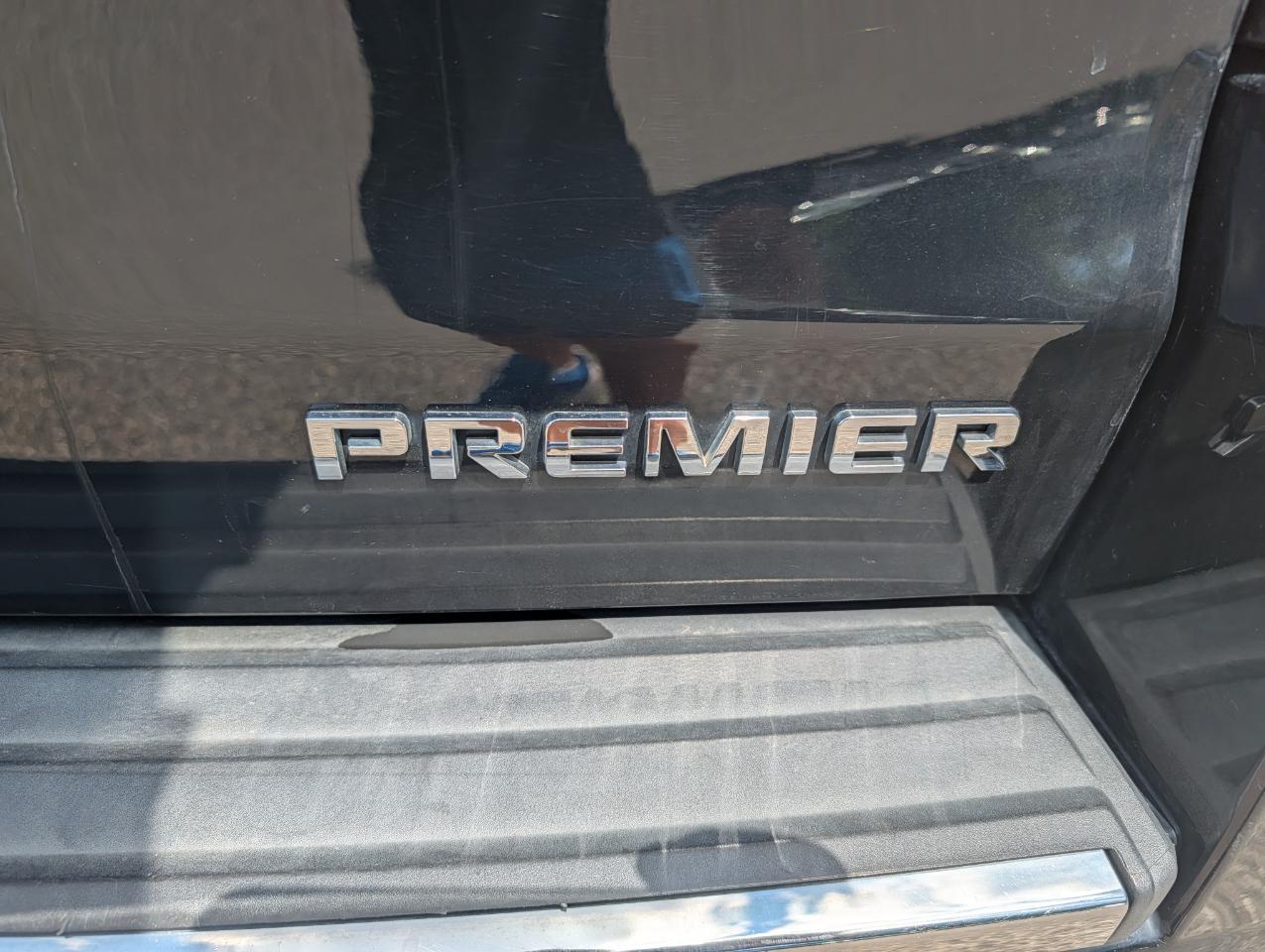 Chevrolet Suburban 4WD 4dr 1500 Premier 2019