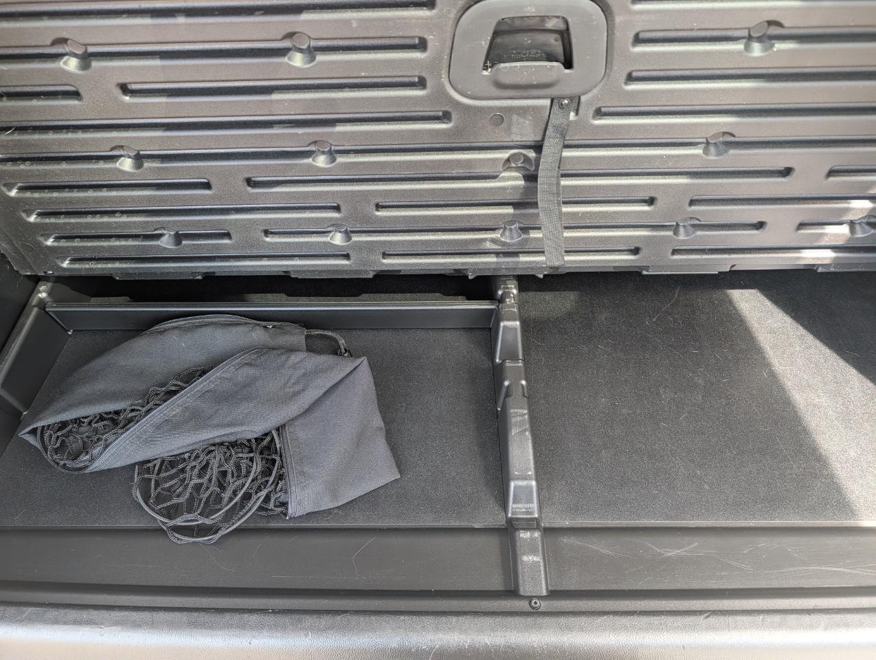 Chevrolet Suburban 4WD 4dr 1500 Premier 2019