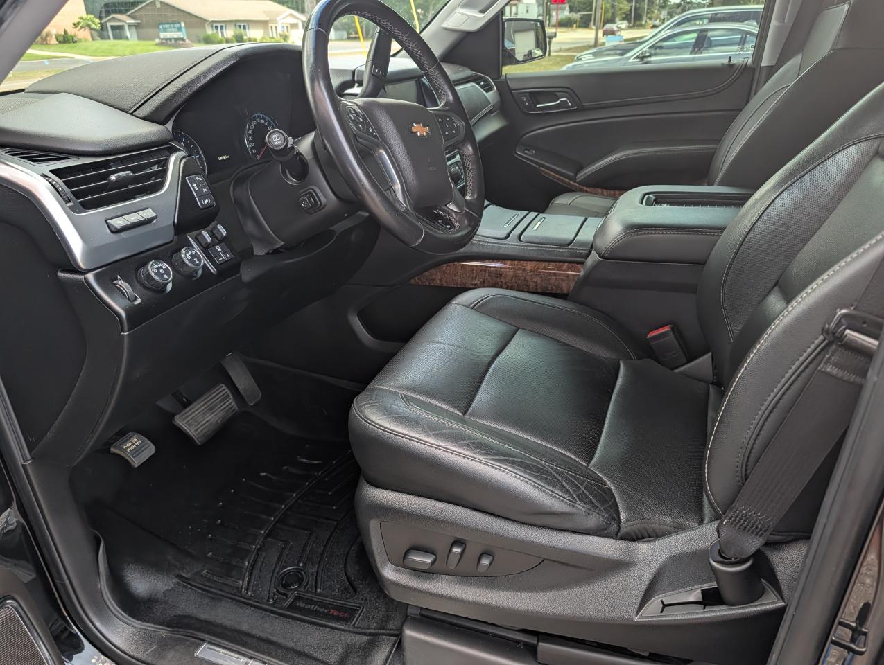 Chevrolet Suburban 4WD 4dr 1500 Premier 2019