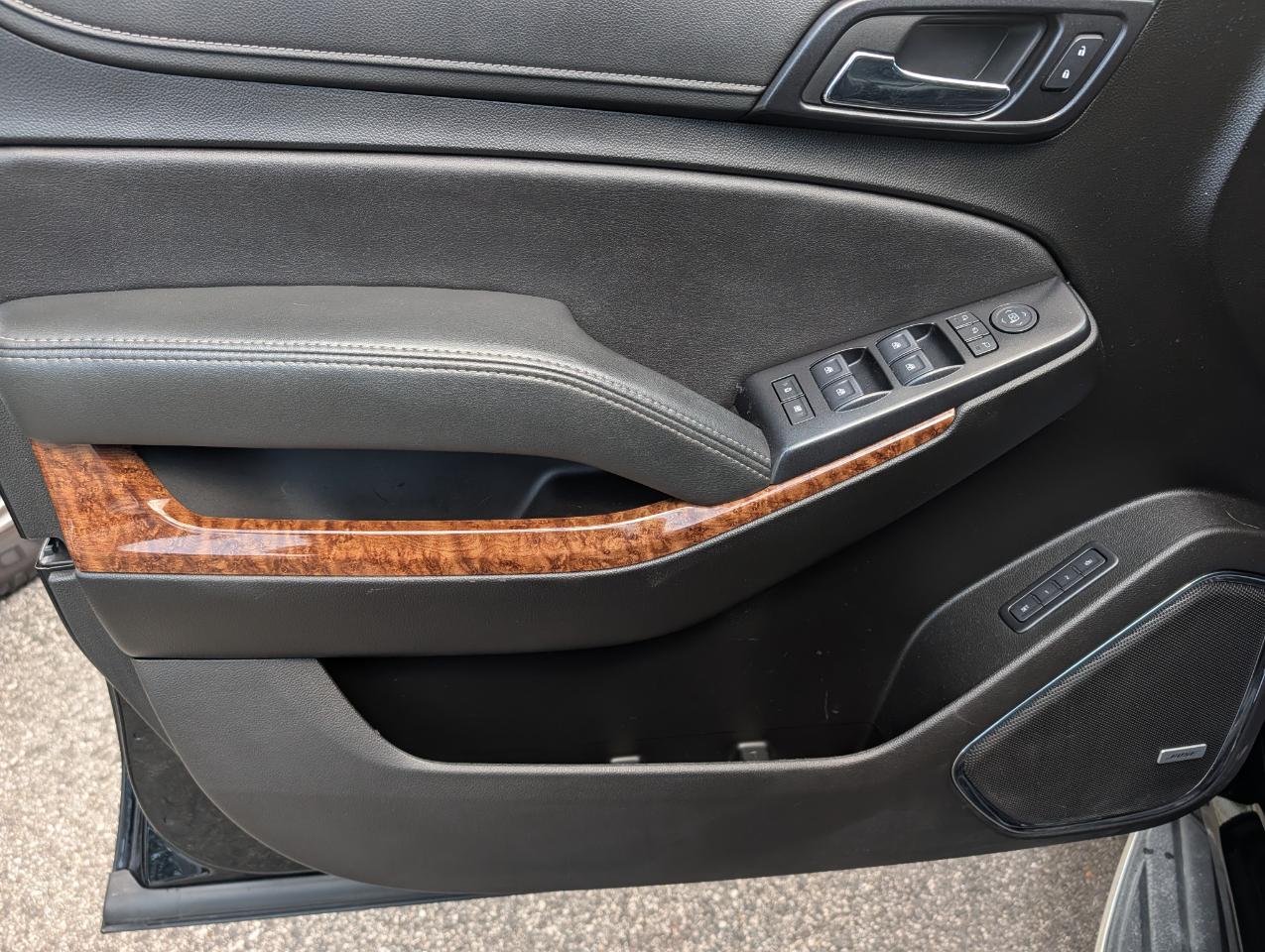 Chevrolet Suburban 4WD 4dr 1500 Premier 2019