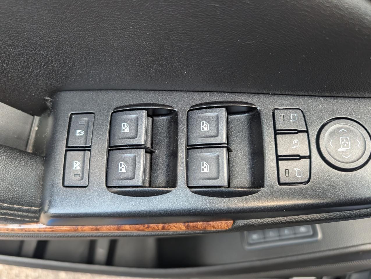 Chevrolet Suburban 4WD 4dr 1500 Premier 2019