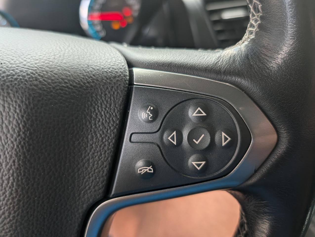 Chevrolet Suburban 4WD 4dr 1500 Premier 2019