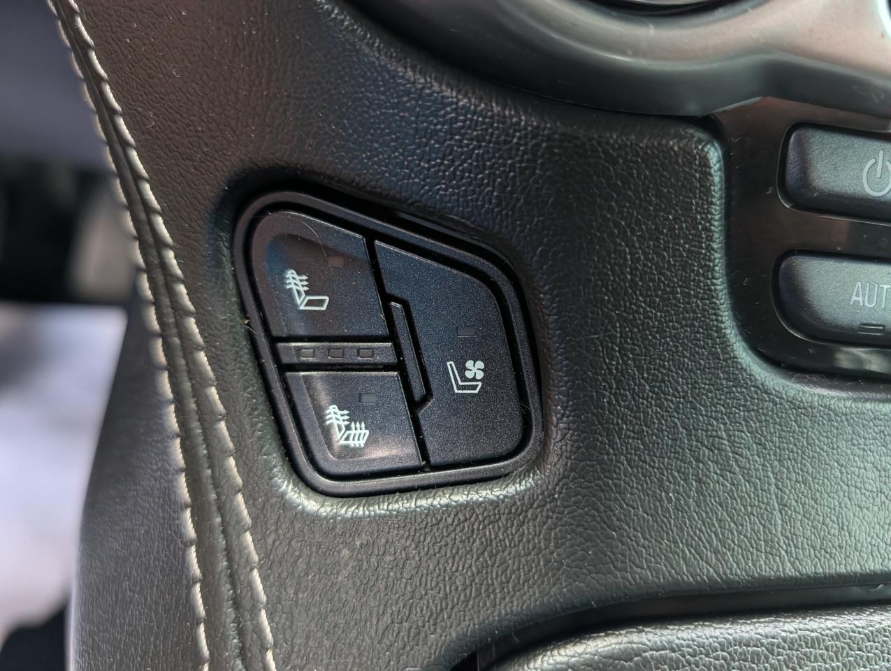 Chevrolet Suburban 4WD 4dr 1500 Premier 2019