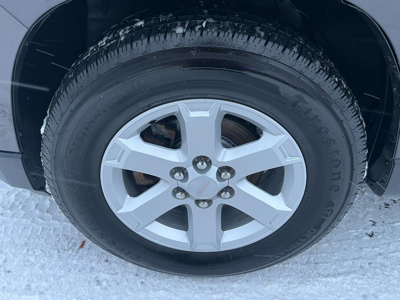 GMC Acadia AWD 4dr SLE w/SLE-1 2015