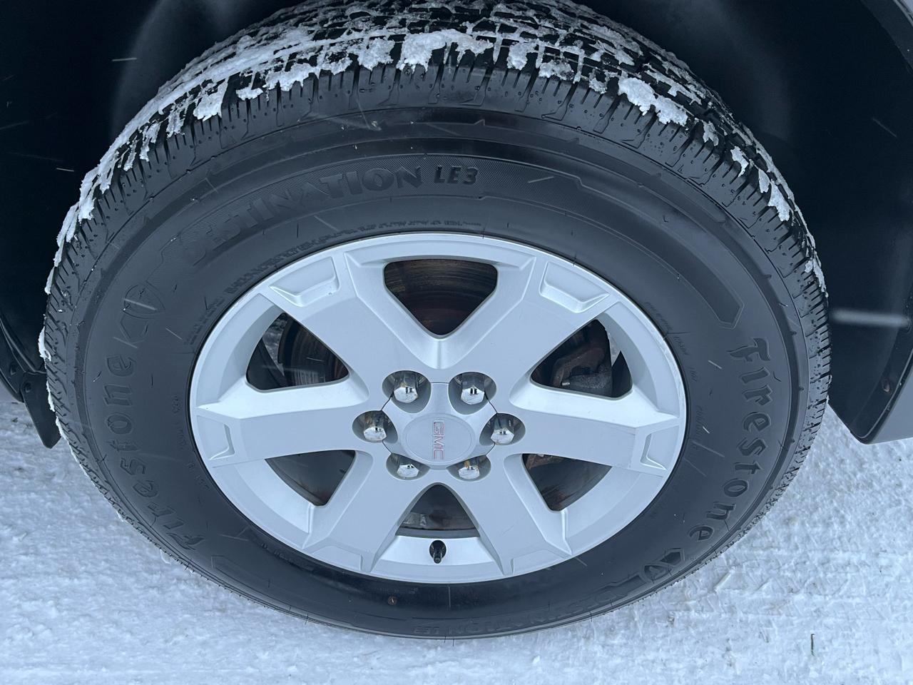 GMC Acadia AWD 4dr SLE w/SLE-1 2015