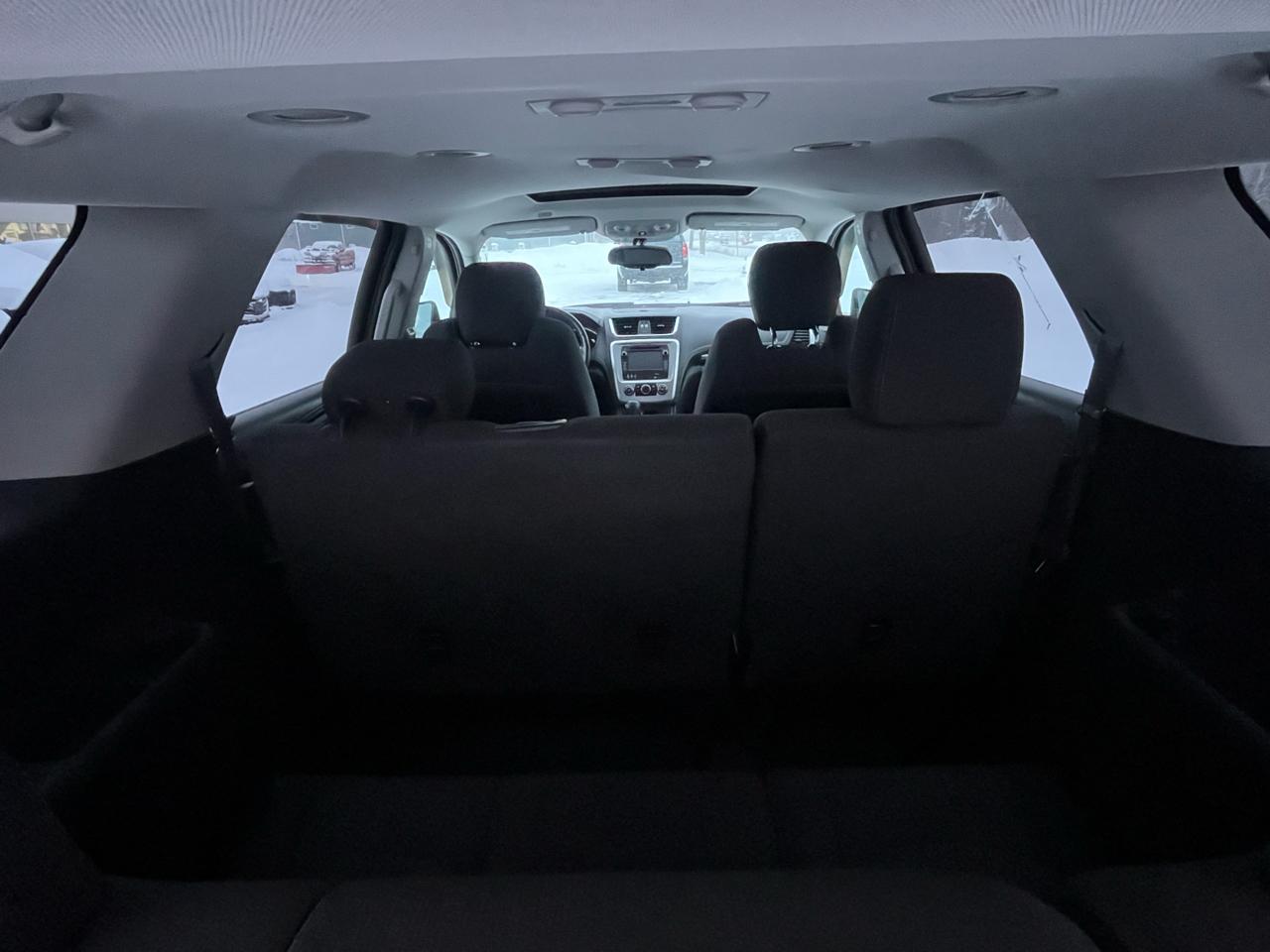 GMC Acadia AWD 4dr SLE w/SLE-1 2015