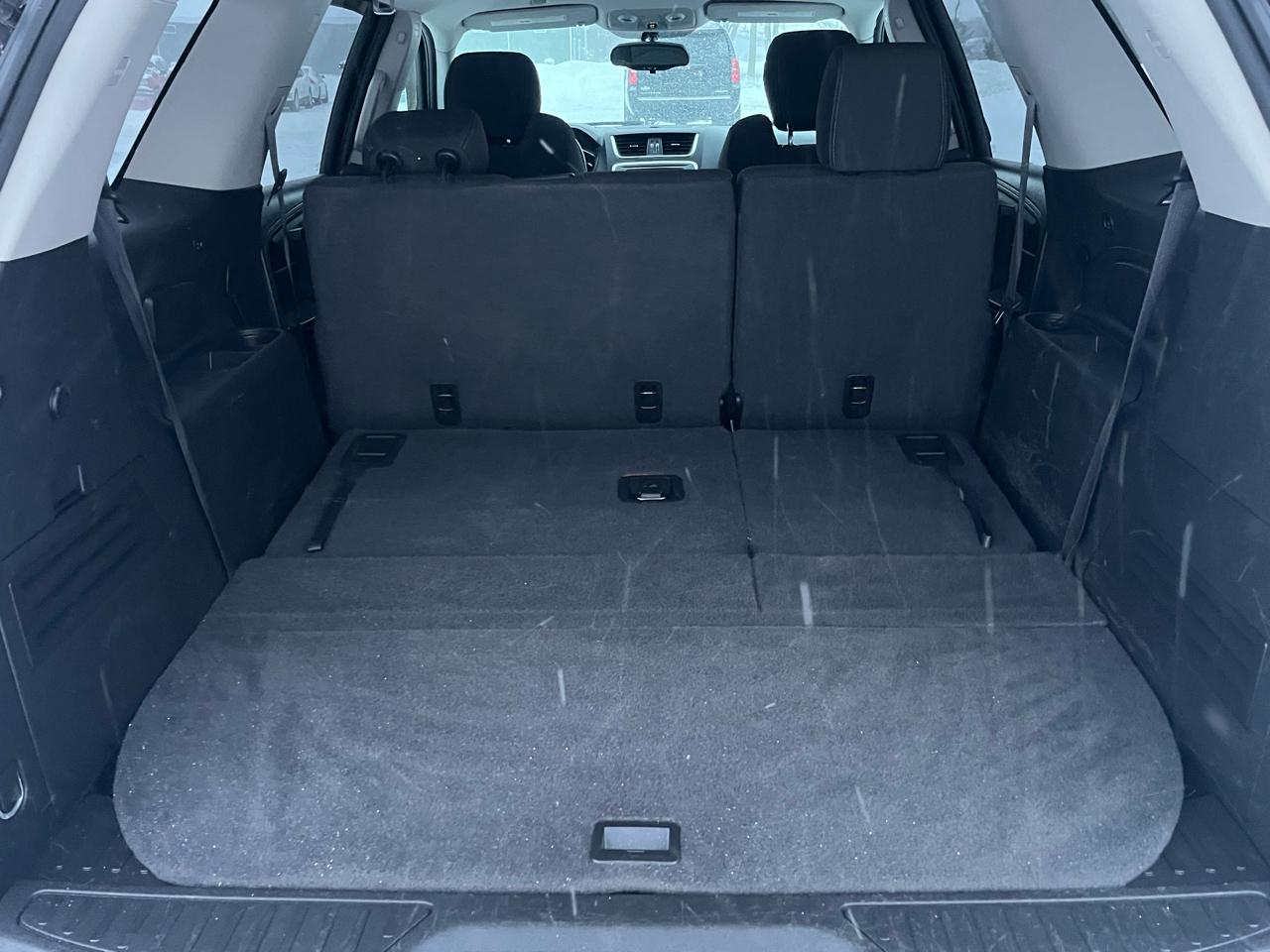 GMC Acadia AWD 4dr SLE w/SLE-1 2015