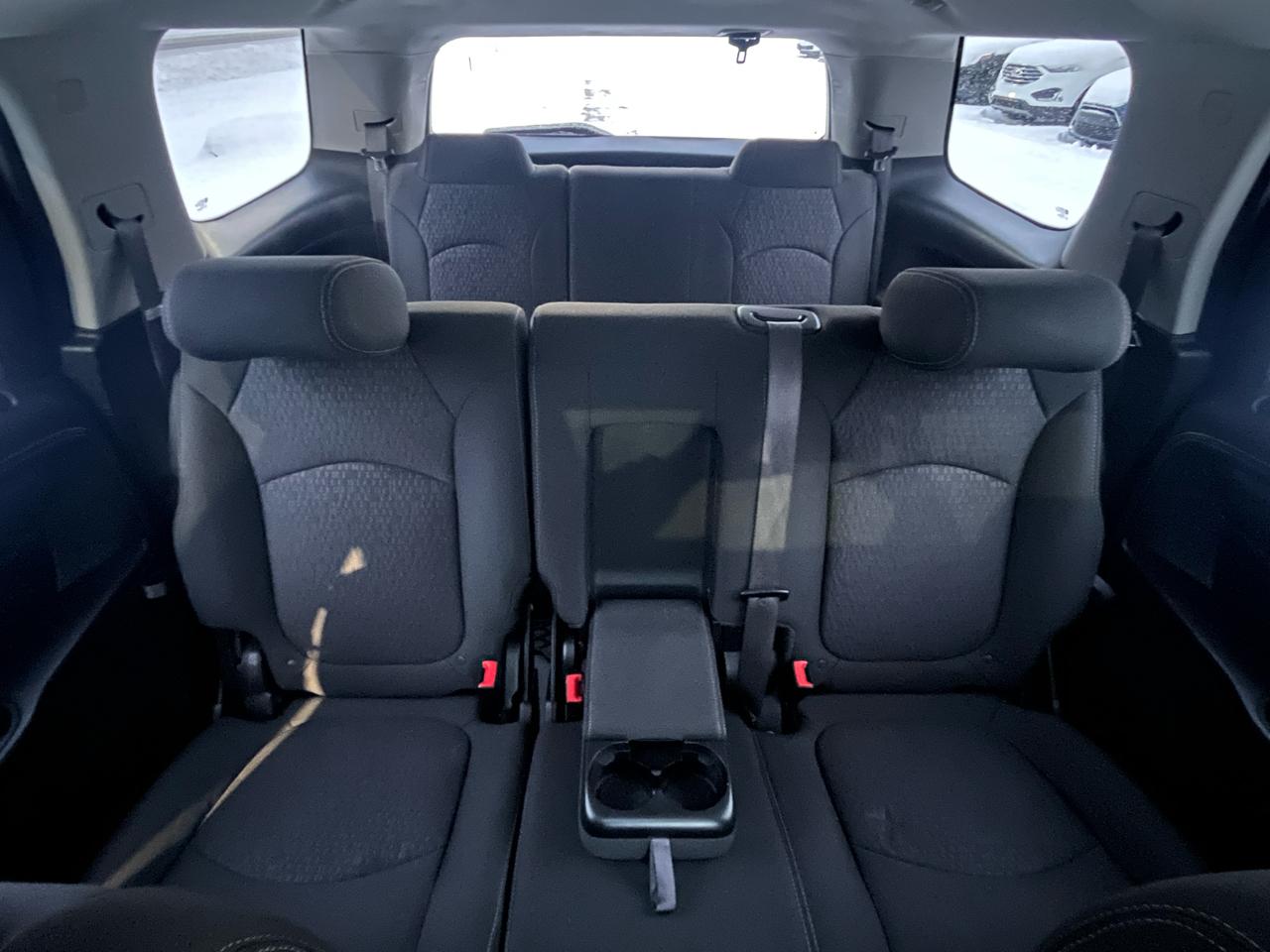 GMC Acadia AWD 4dr SLE w/SLE-1 2015
