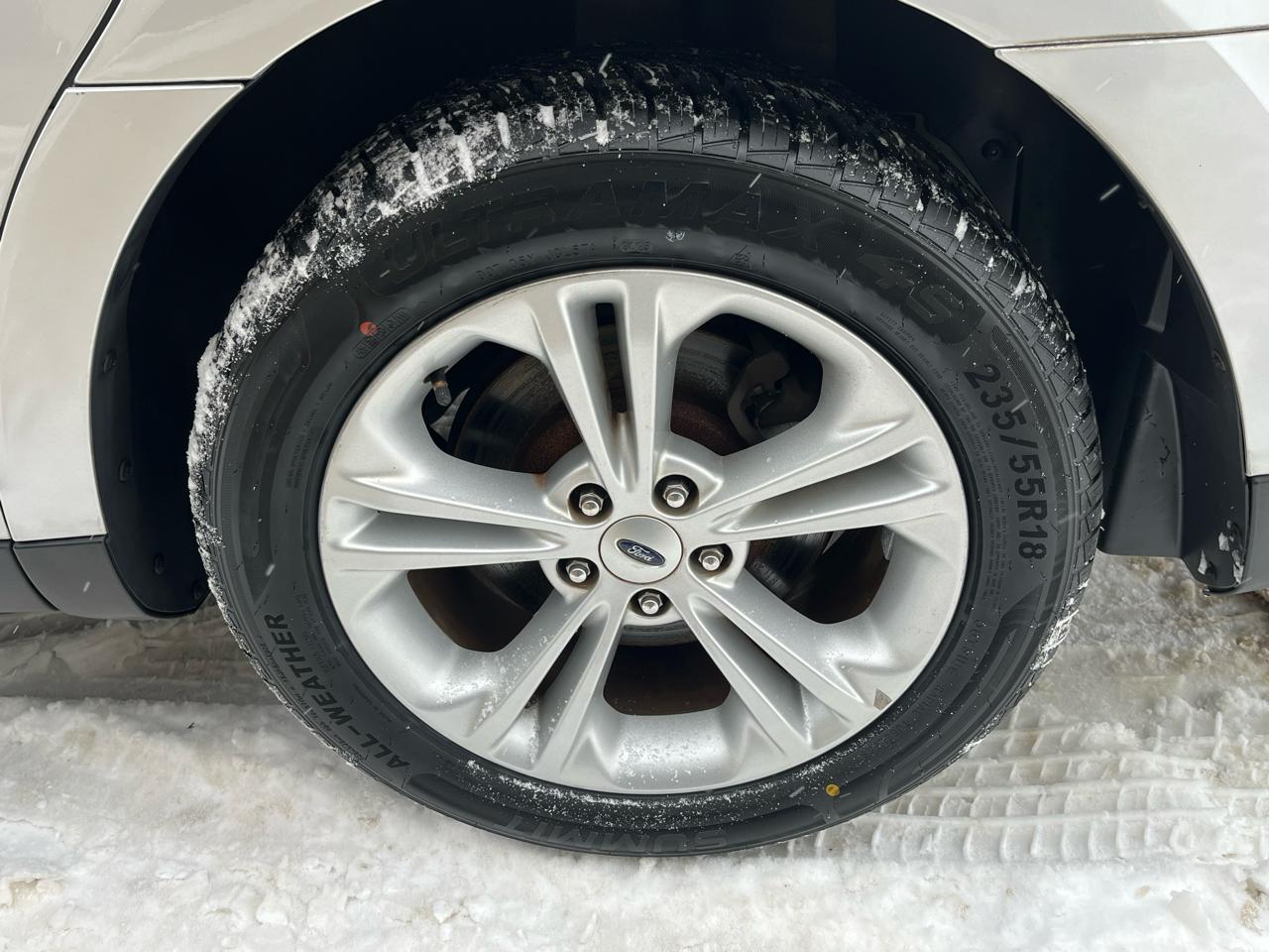 Ford Taurus SE FWD 2017