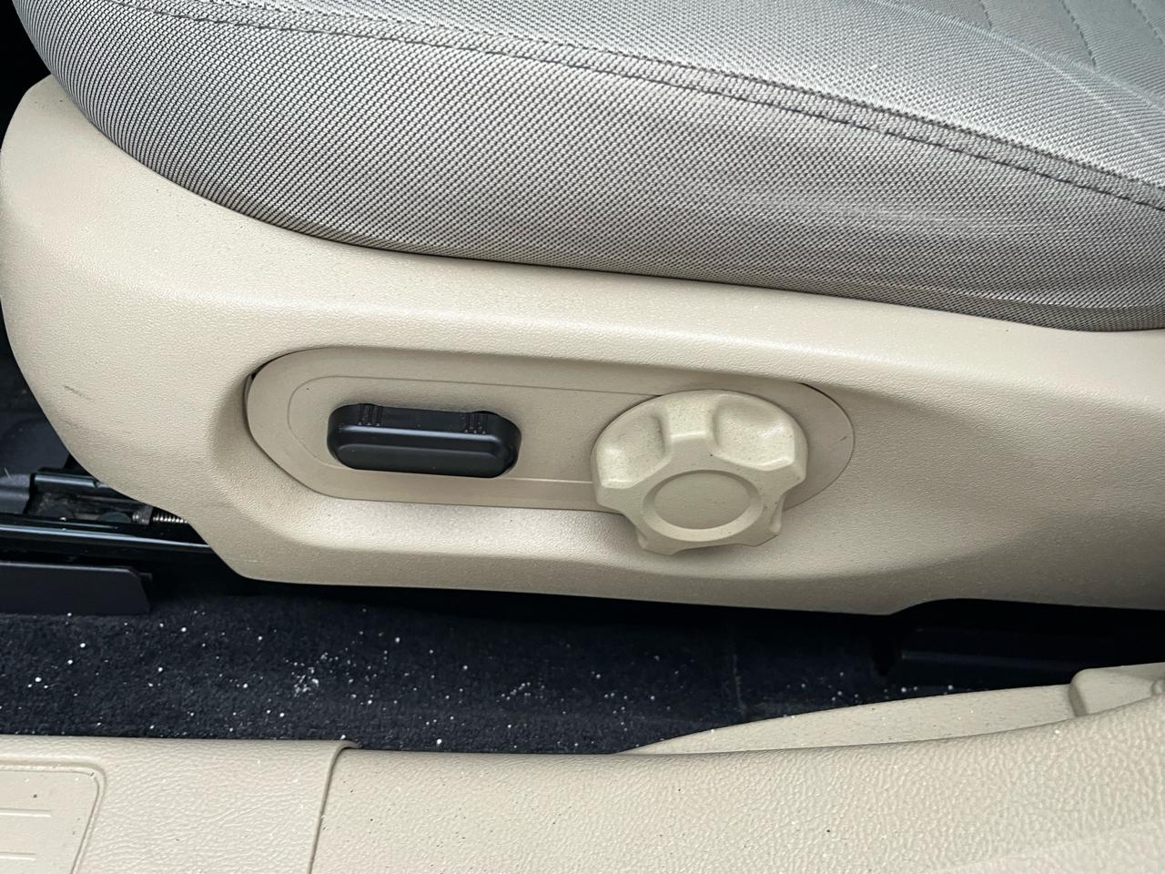 Ford Taurus SE FWD 2017