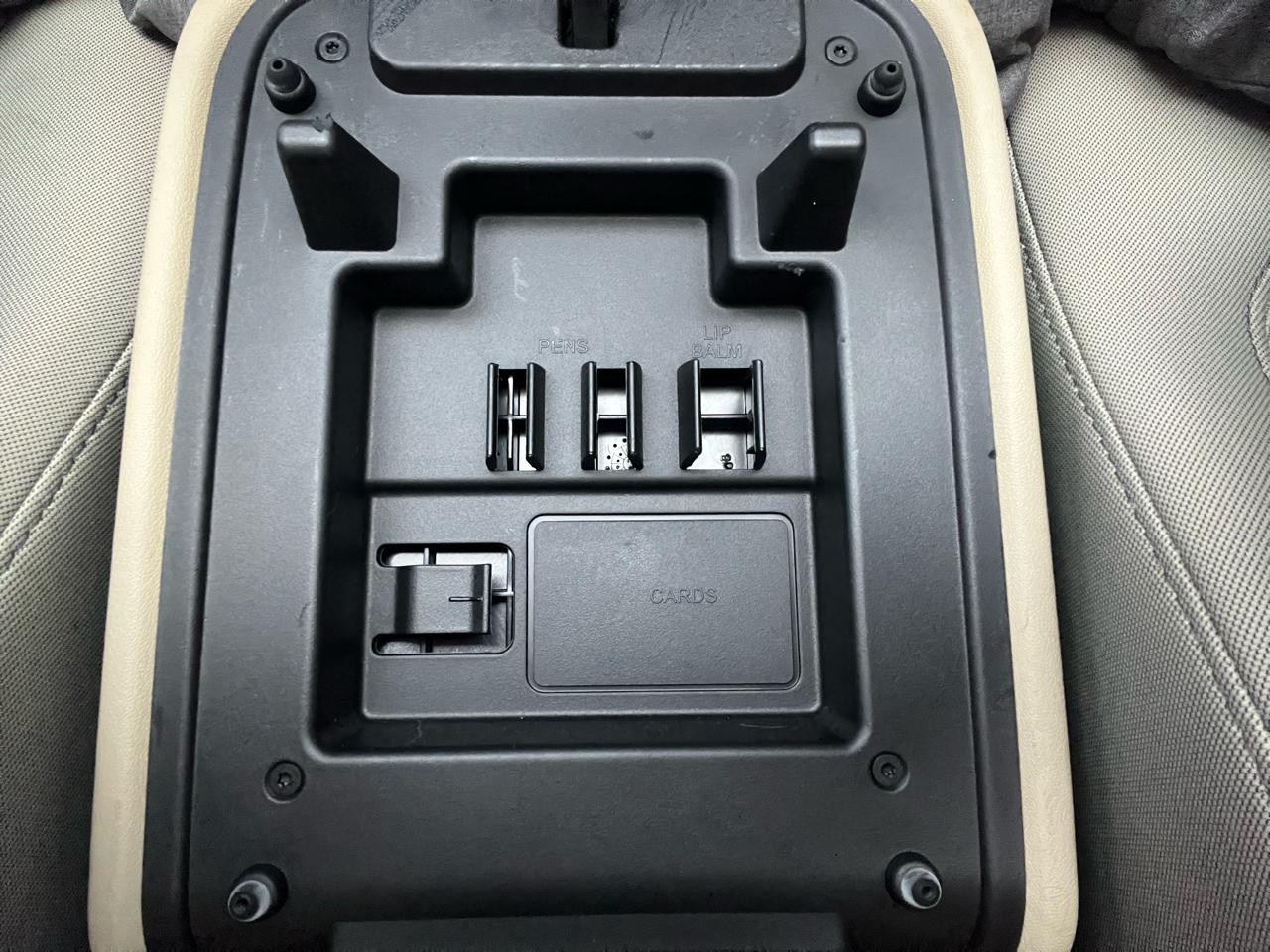 Ford Taurus SE FWD 2017