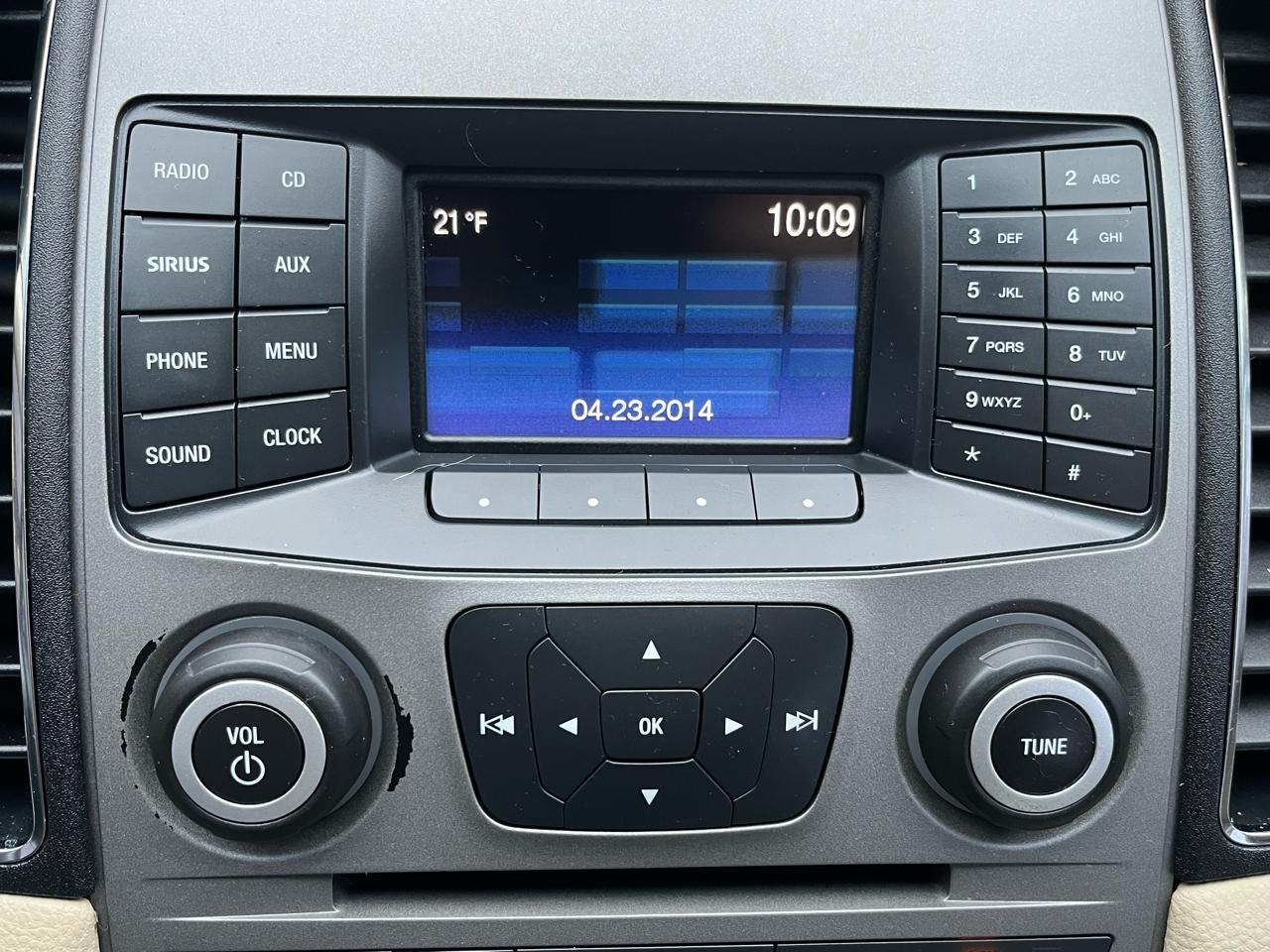 Ford Taurus SE FWD 2017