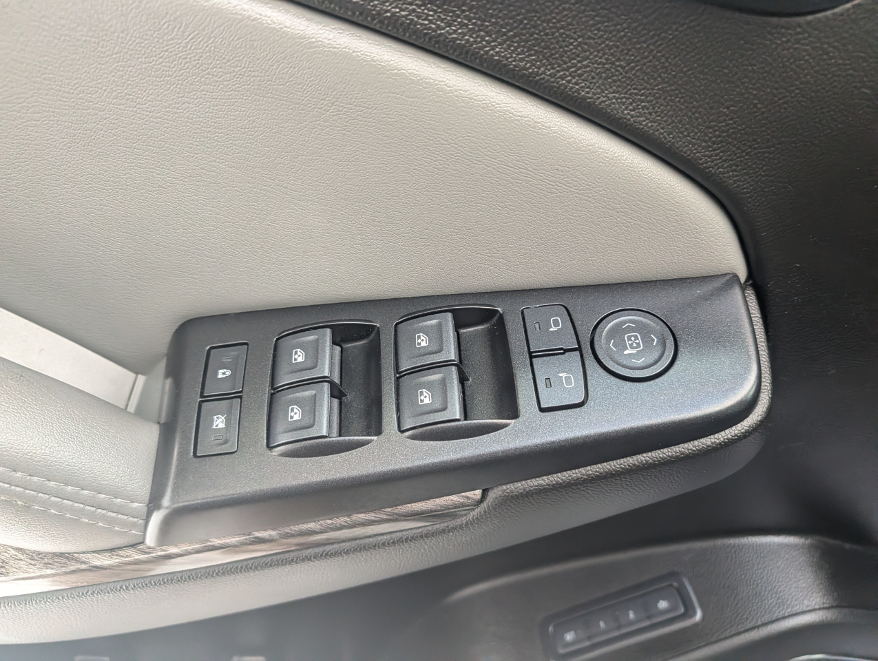 Chevrolet Tahoe 4WD 4dr LT 2020