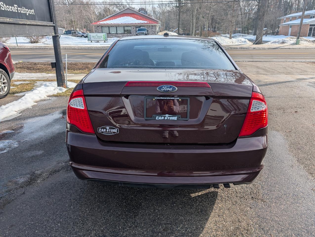 Ford Fusion 4dr Sdn S FWD 2012