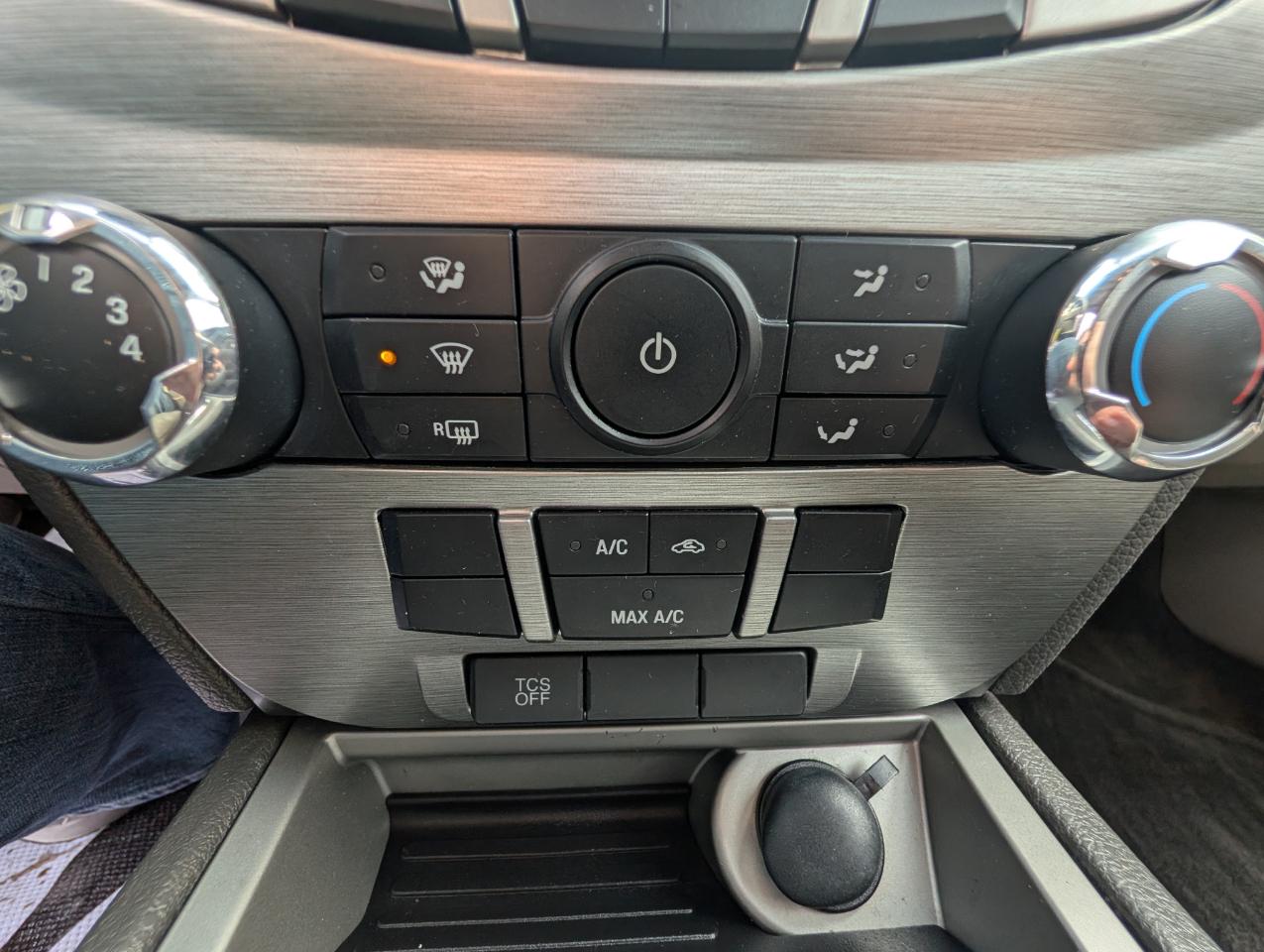 Ford Fusion 4dr Sdn S FWD 2012