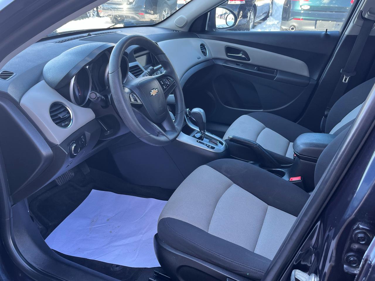 Chevrolet Cruze 4dr Sdn Auto LS 2015