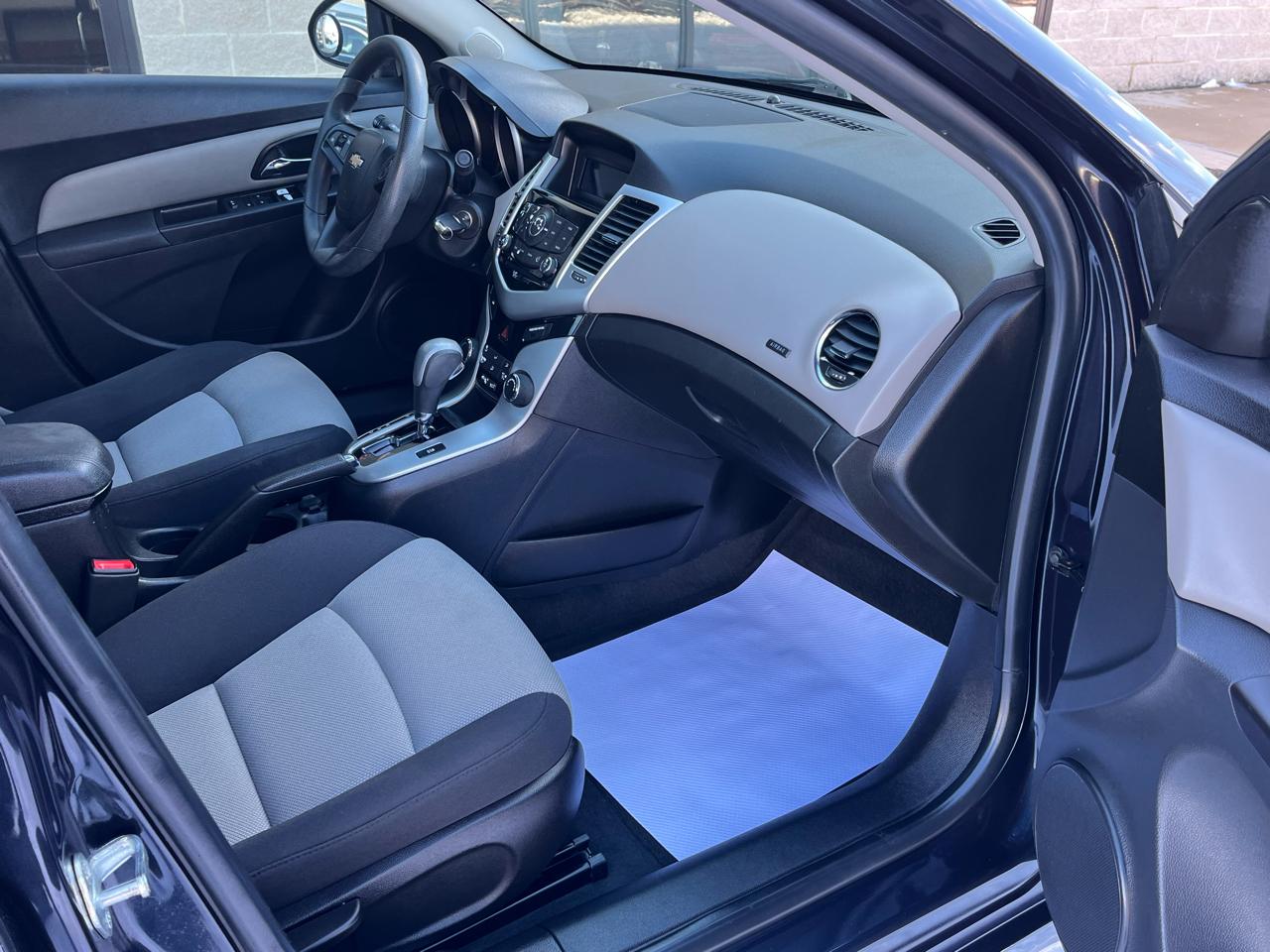 Chevrolet Cruze 4dr Sdn Auto LS 2015