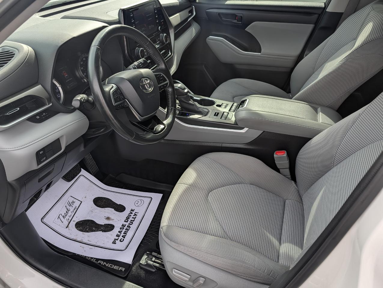 Toyota Highlander LE AWD (Natl) 2020