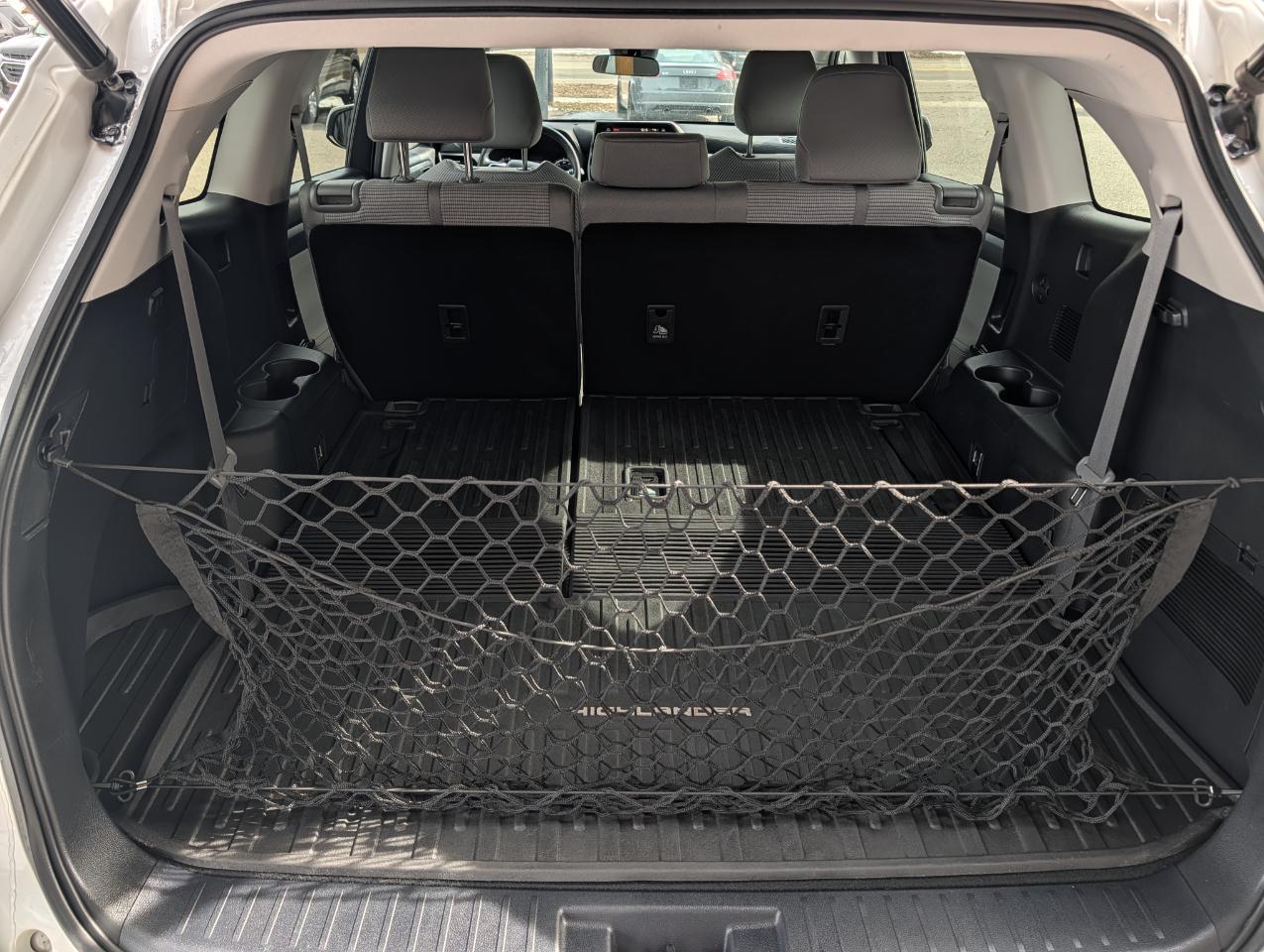 Toyota Highlander LE AWD (Natl) 2020