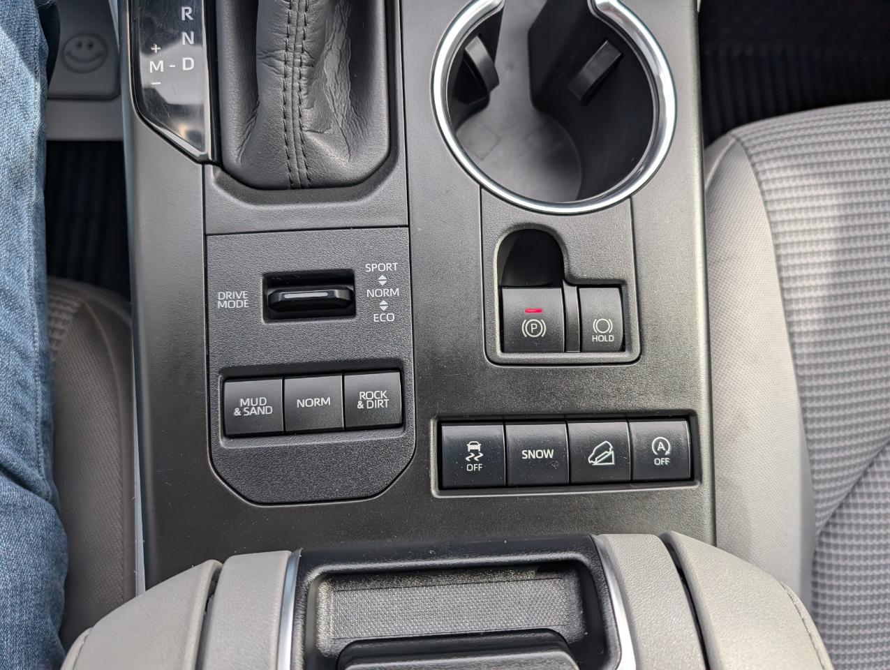 Toyota Highlander LE AWD (Natl) 2020