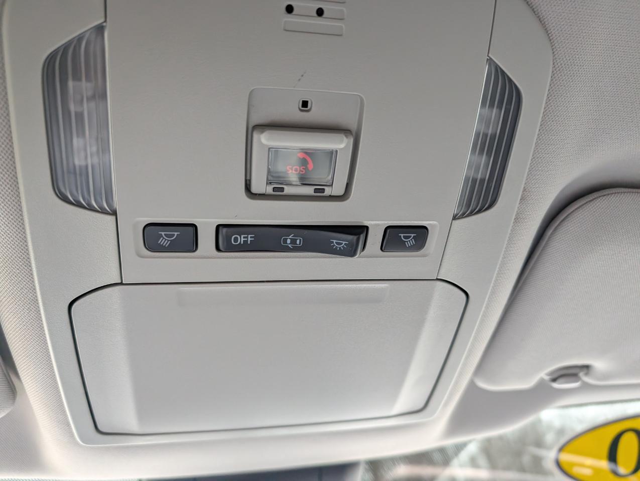 Toyota Highlander LE AWD (Natl) 2020