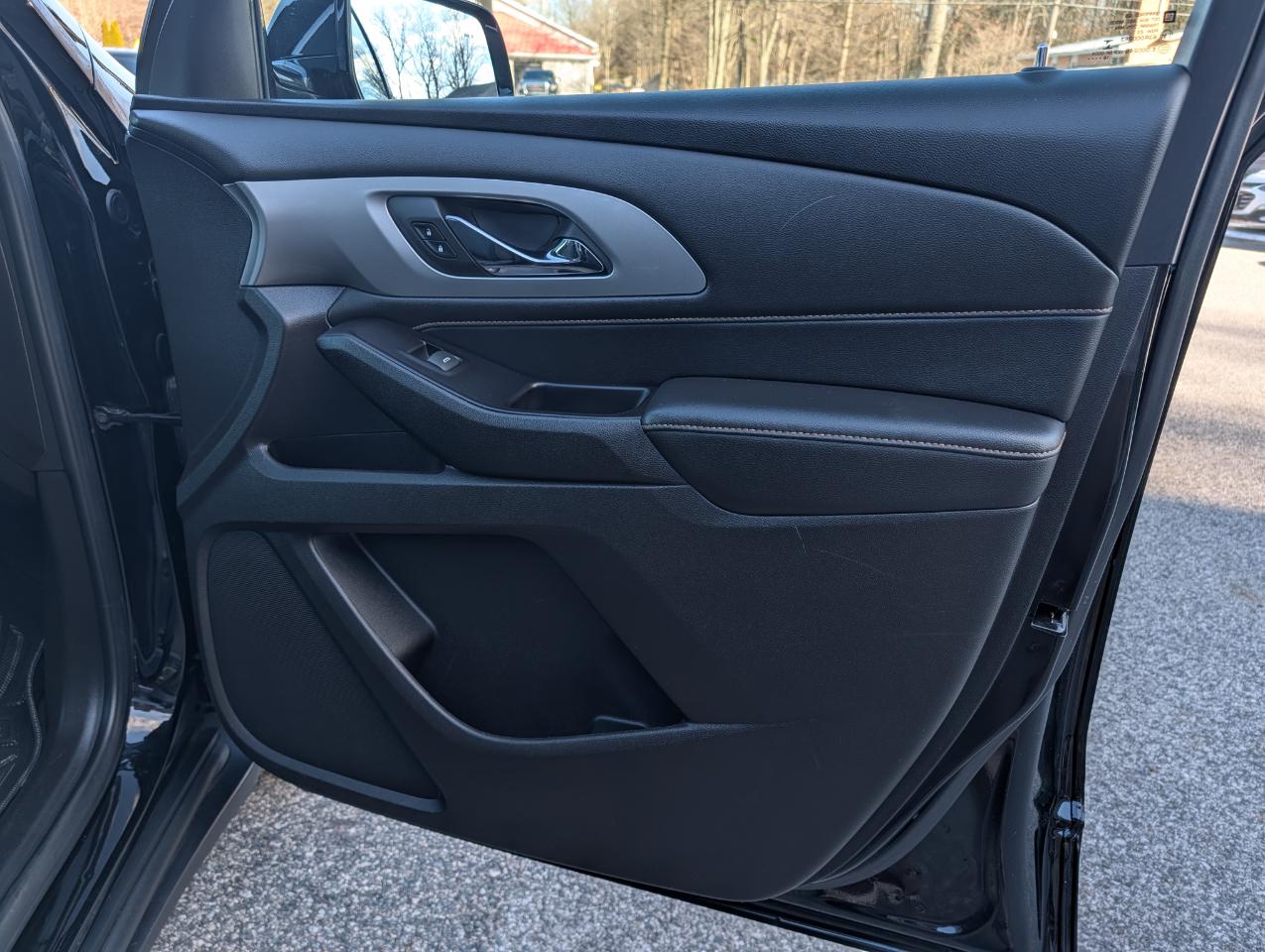 Chevrolet Traverse FWD 4dr LT Cloth w/1LT 2019