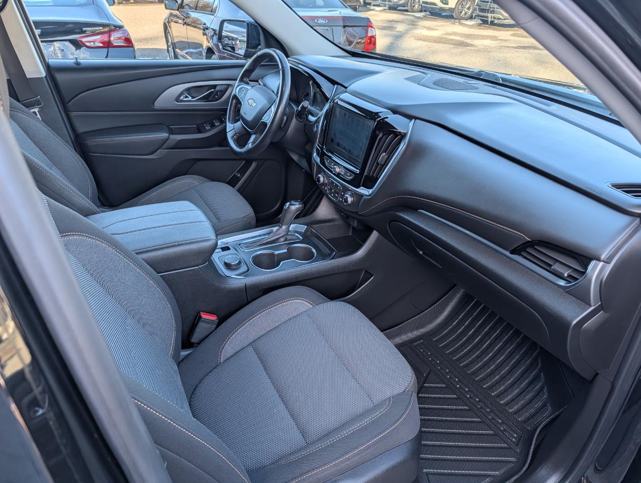 Chevrolet Traverse FWD 4dr LT Cloth w/1LT 2019