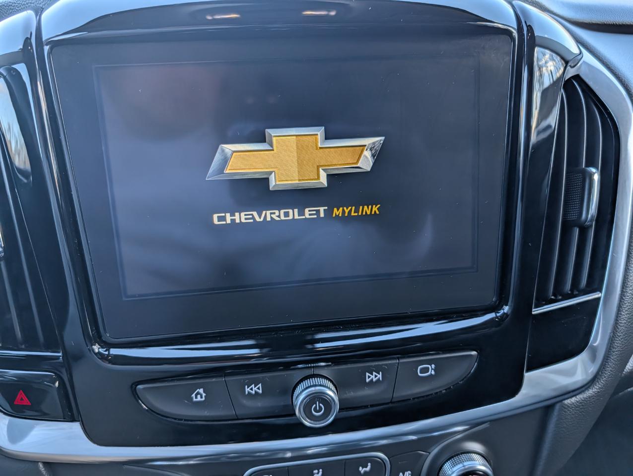 Chevrolet Traverse FWD 4dr LT Cloth w/1LT 2019