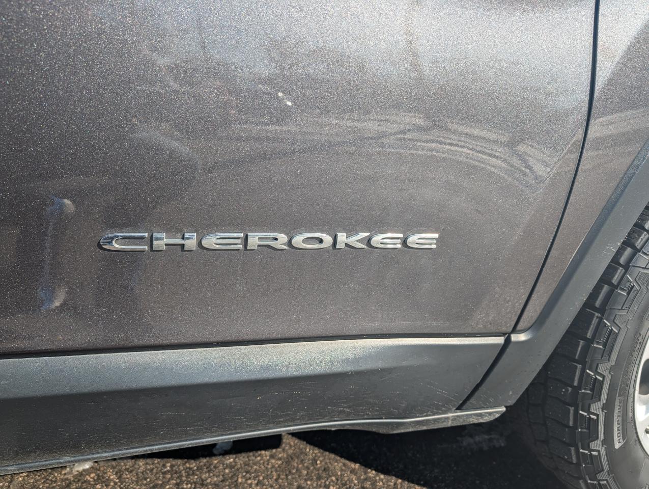 Jeep Cherokee 4WD 4dr North 2016